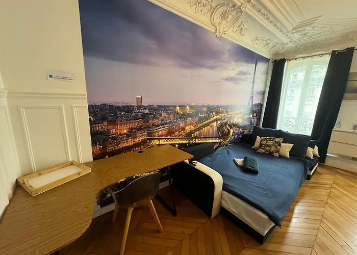 Beautiful Rooms Nearby Champs Elysees